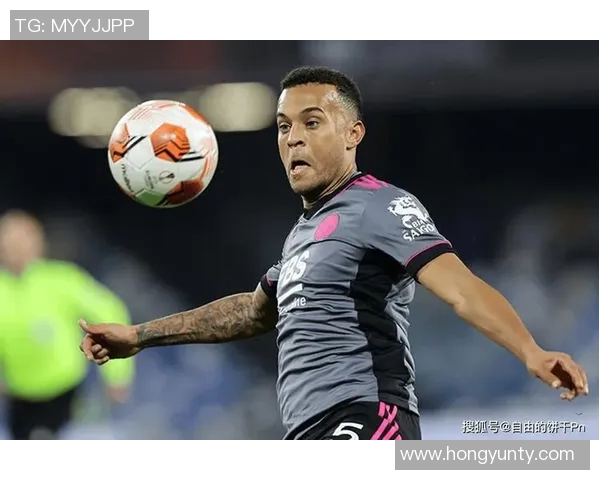 多重身份的足球巨星们:他们的名字背后隐藏的故事与传奇 多重身份的足球巨星们:他们的名字背后隐藏的故事与传奇