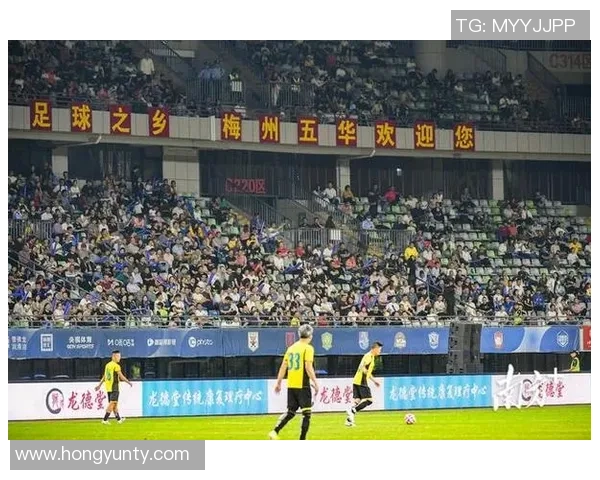 足球明星传奇杯票务盛宴开启球迷狂欢不容错过的精彩赛事体验 足球明星传奇杯票务盛宴开启球迷狂欢不容错过的精彩赛事体验