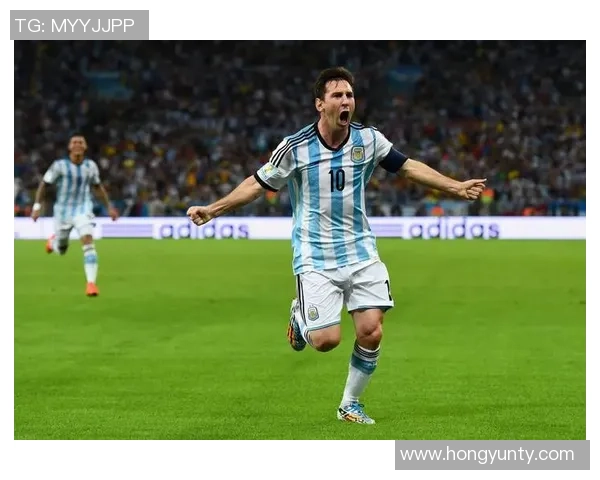 跟随足球明星的脚步探索他们的传奇人生与辉煌成就 跟随足球明星的脚步探索他们的传奇人生与辉煌成就